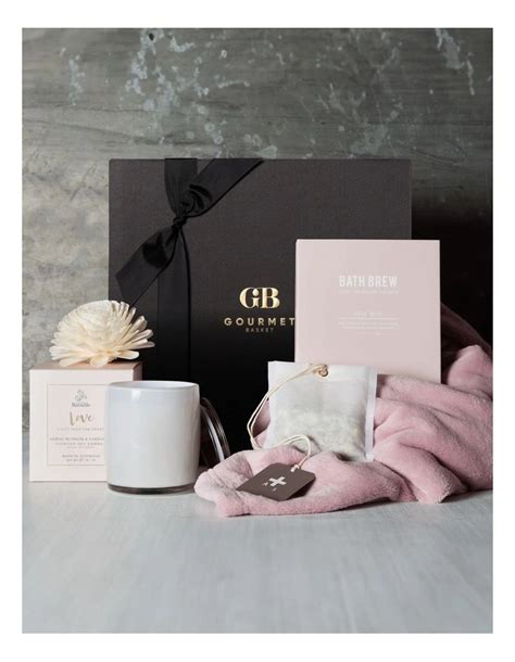 myer gift packs for her